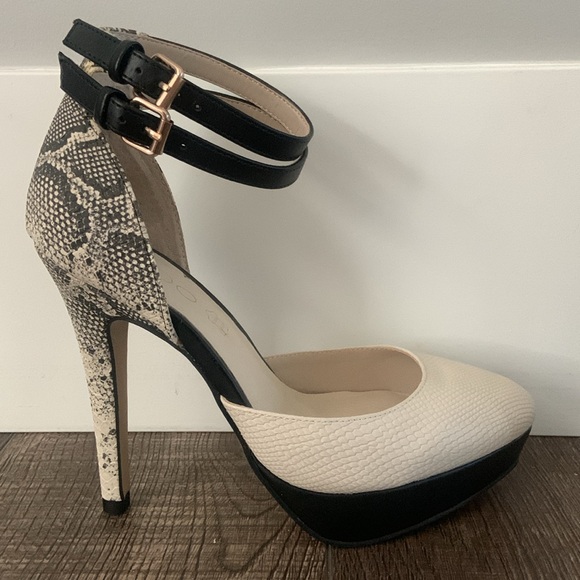 Aldo Heels - Picture 1 of 5